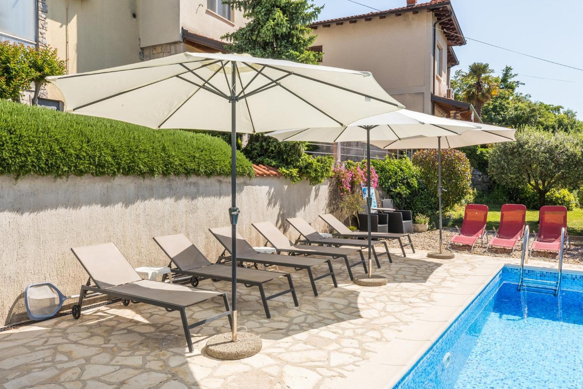 Apartments Dorijan With Pool Matulji Esterno foto