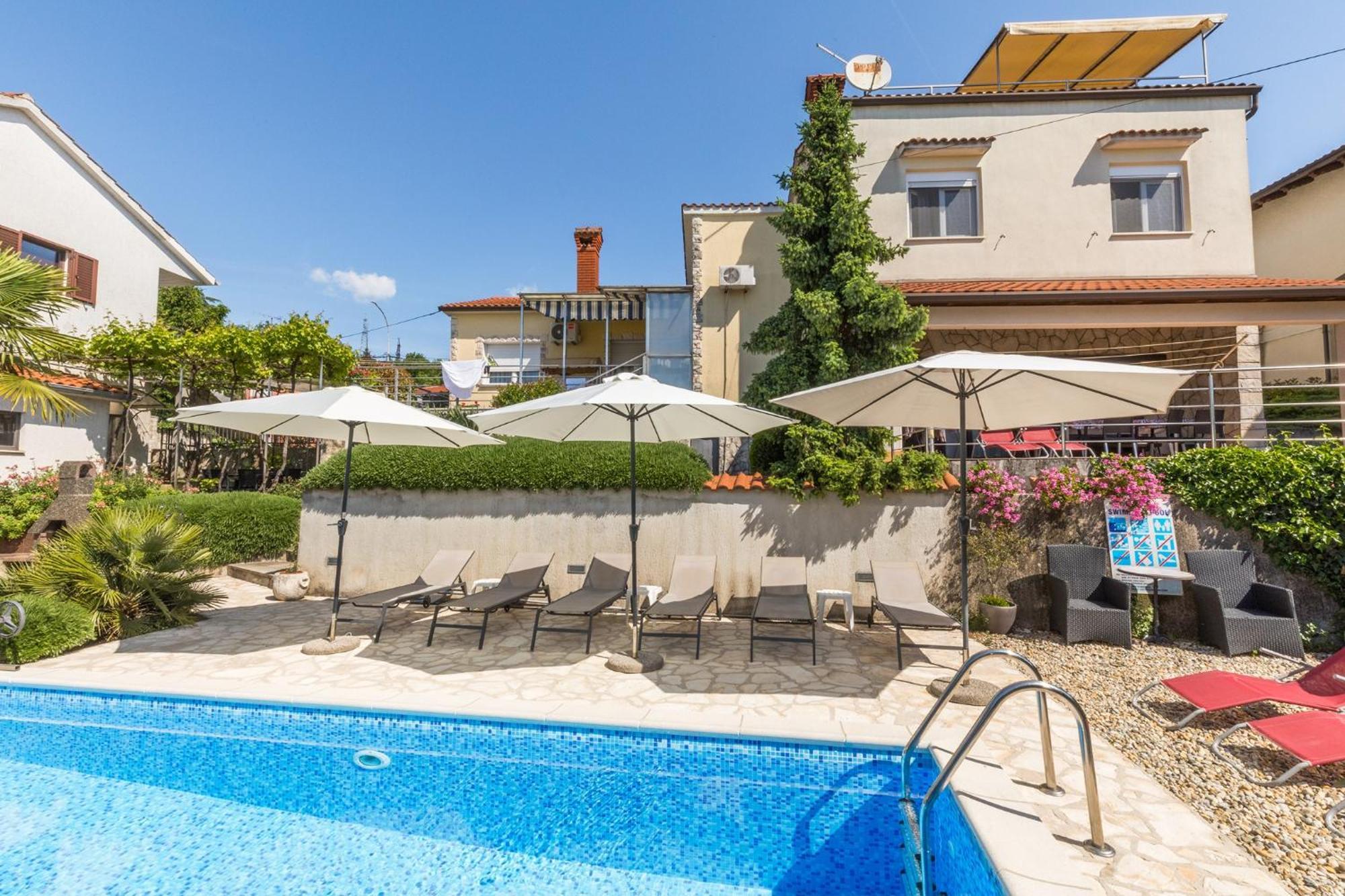Apartments Dorijan With Pool Matulji Esterno foto